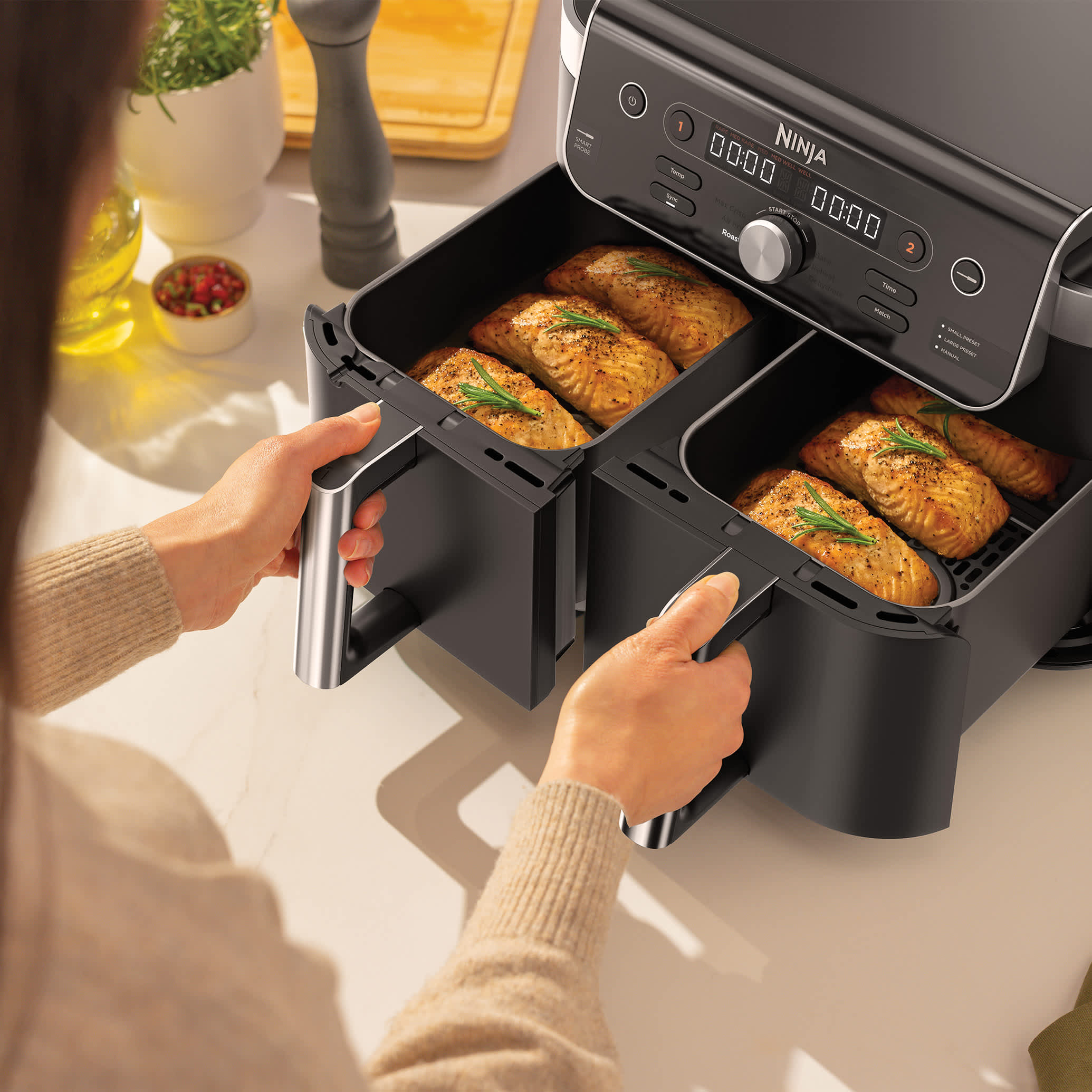 Ninja DualZone XL 9.5L 2-Drawer Air Fryer - DZ950UK | SharkNinja UK